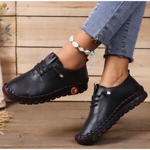 Women's Black Red Slip On Casual Leather Loafers Sneakers Size 11 Bundle of 2